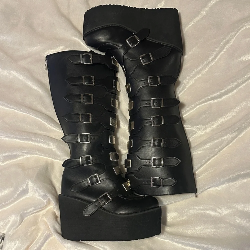 Gothic Black Buckle Combat Boots - Picture 3 of 4